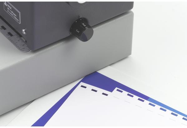 GBC CombBind C250Pro Manual Binding Machine