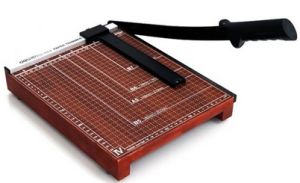 Deli 8004 Paper Cutter A4 Wooden Base