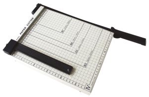 Deli 8014 Paper Cutter A4 Metal Base