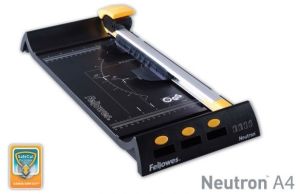 Fellowes Neutron A4 Trimmer, 10 sheets, 320mm Cutting Length